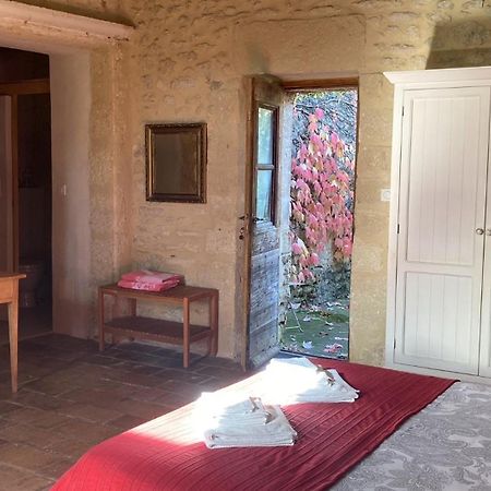 Mas De La Rivoire B&B Villevieille Екстериор снимка