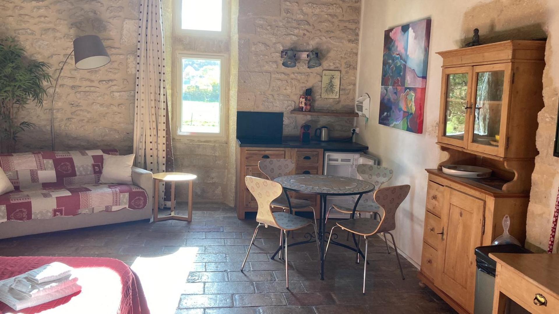 Mas De La Rivoire B&B Villevieille Екстериор снимка