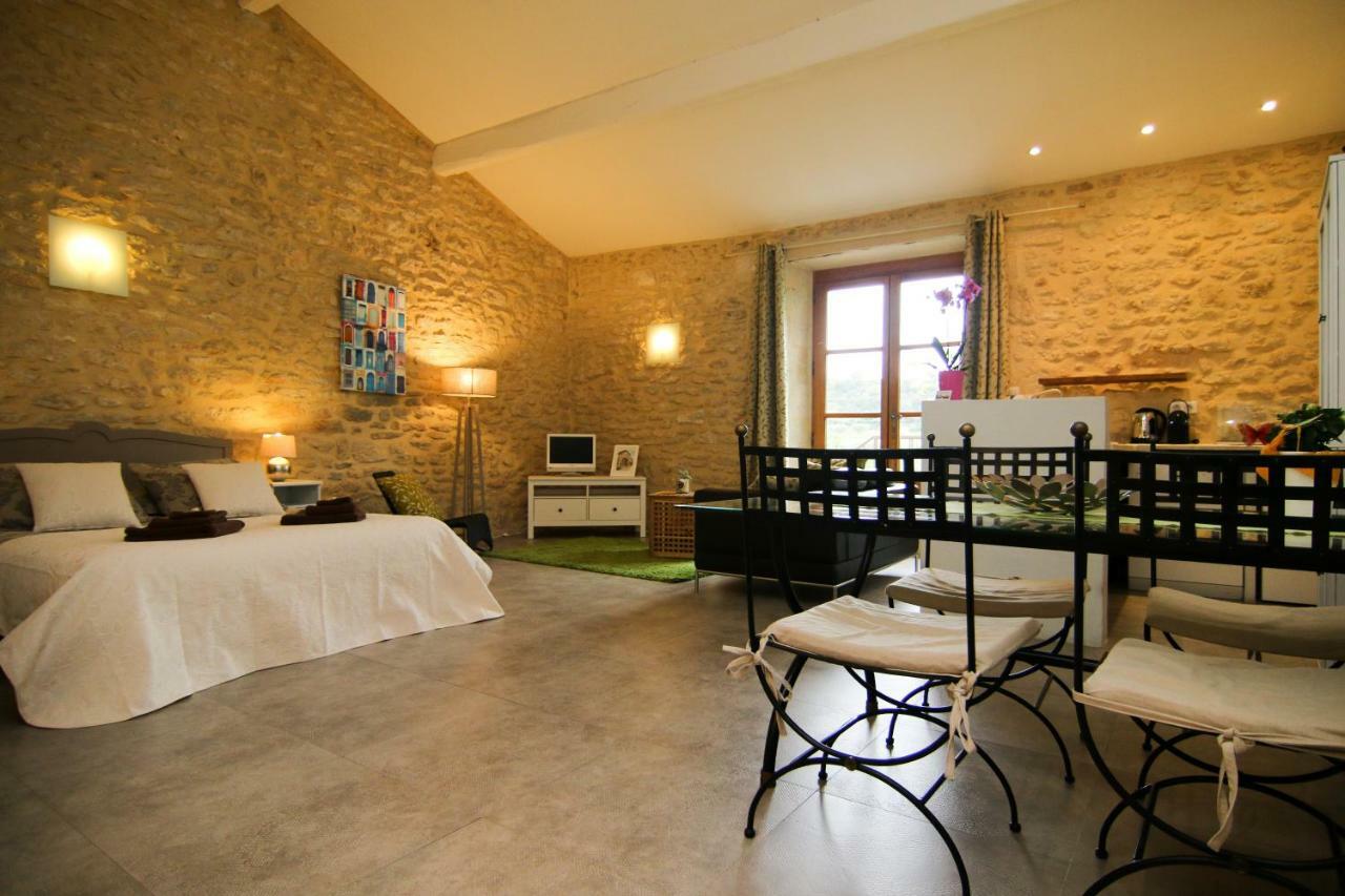 Mas De La Rivoire B&B Villevieille Екстериор снимка