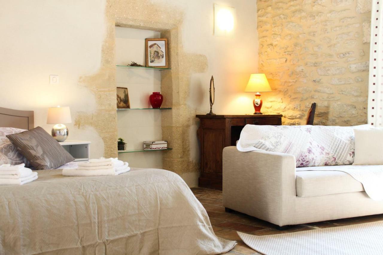 Mas De La Rivoire B&B Villevieille Екстериор снимка