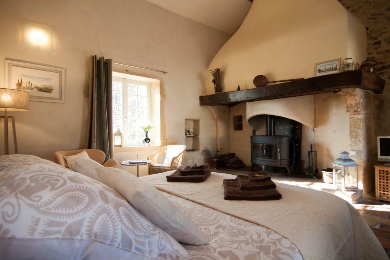 Mas De La Rivoire B&B Villevieille Екстериор снимка