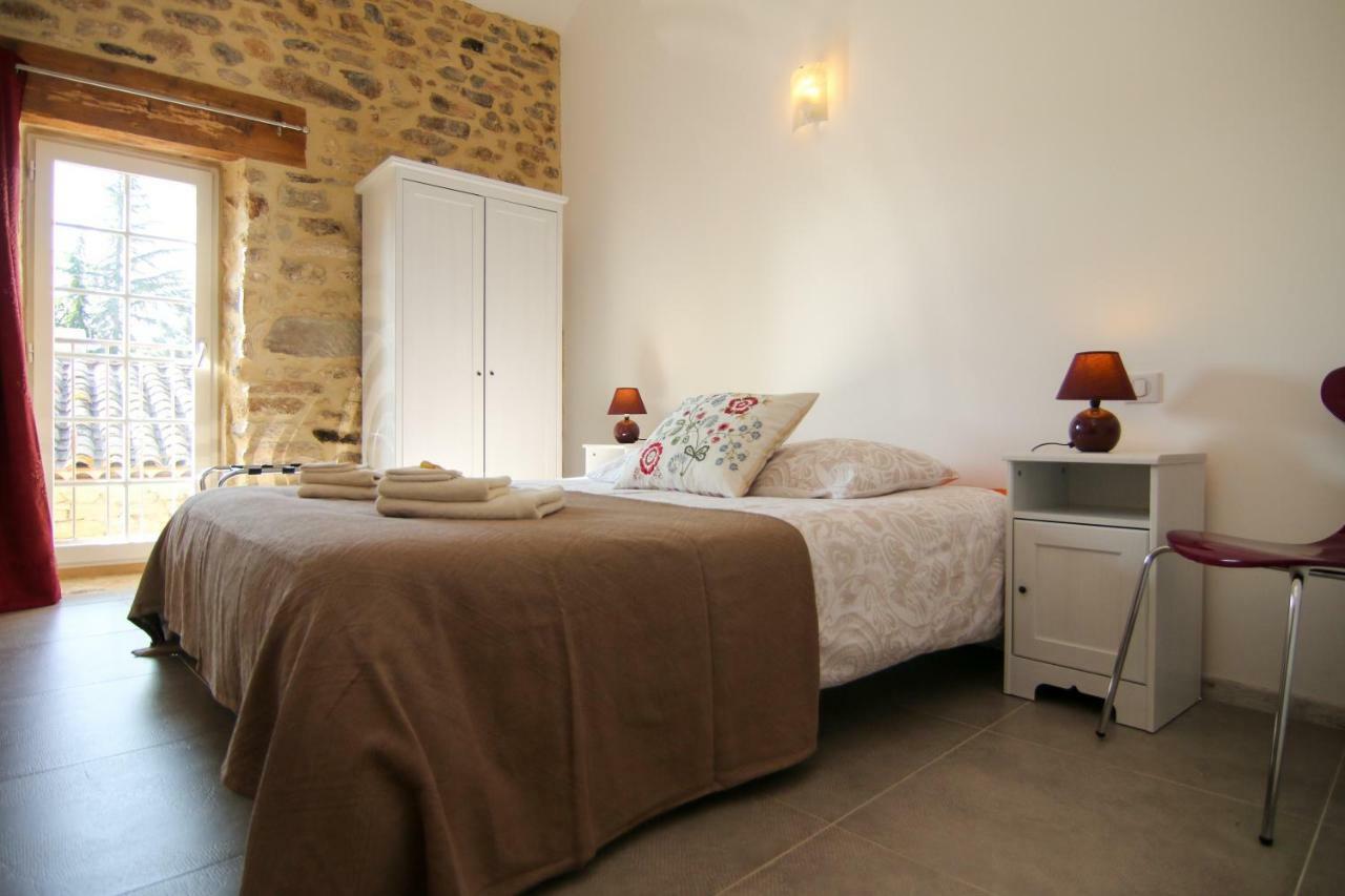 Mas De La Rivoire B&B Villevieille Екстериор снимка